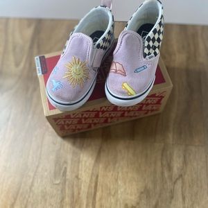 Kids vans worn once